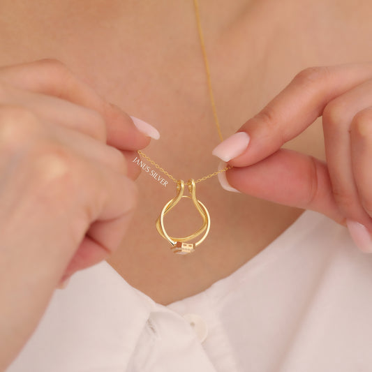 Clover Gold Ring Holder Necklace, Wedding Ring Keeper Pendant, Wedding Ring Holder